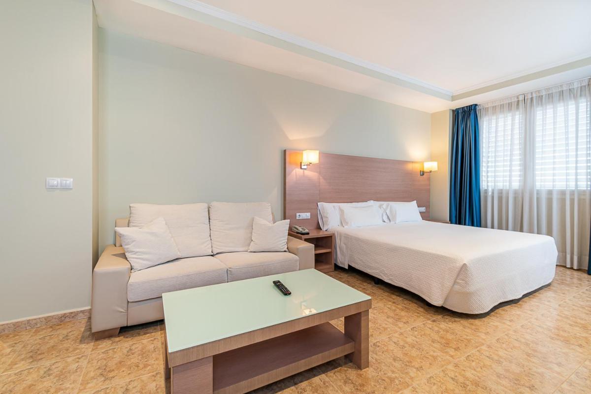 Alba Hotel 3*